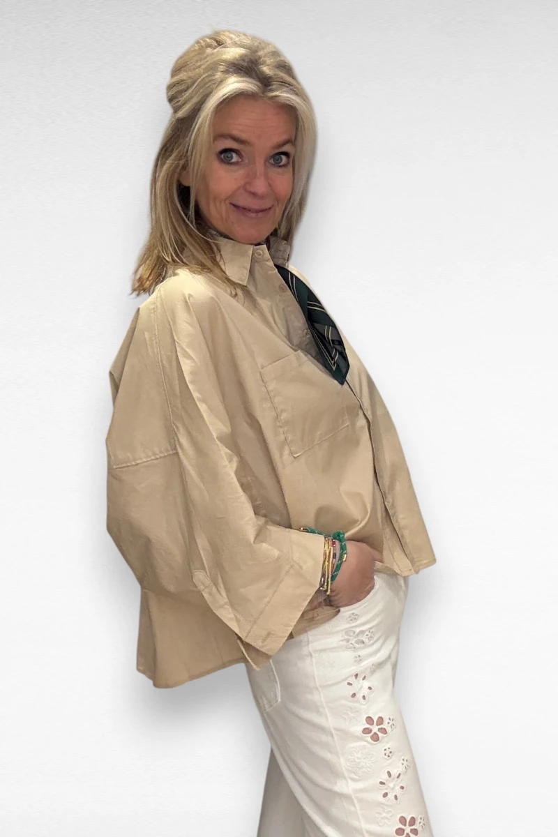Wijde blouse Beige