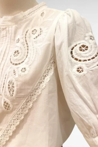 Alternative view of Witte Broderie Blouse korte mouw