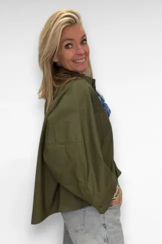 groene blouse zijkant
