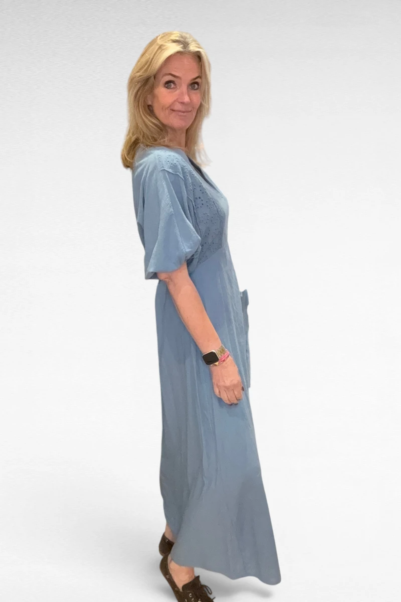 Linnen jurk Pof Broderie Blauw - Afbeelding 2