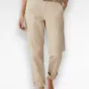 beige broek