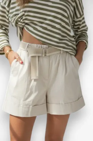beige ecru short
