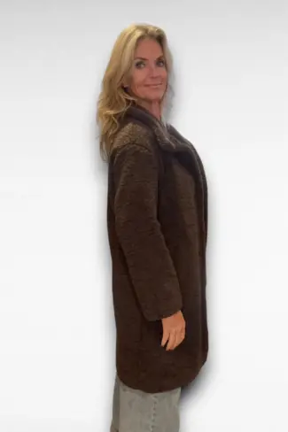 Alternative view of Teddy Jas Bruin