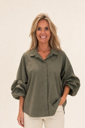 Groene blouse met lange mouwen – voorkant