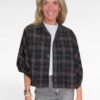Zwarte damesblouse, voorkant
