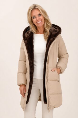 Beige Parka met bontvoering, voorkant