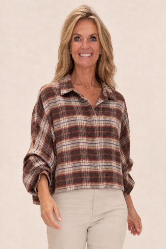 Bruine damesblouse, voorkant