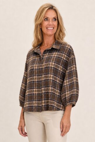 Bruine damesblouse, voorkant