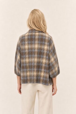 Bruine damesblouse, achterkant