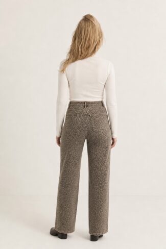 Bruine damesjeans, achterkant