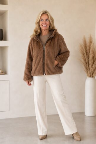 Bruine Reversibel winterjas, gedragen overzicht