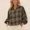 Groene damesblouse, voorkant