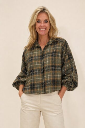 Groene damesblouse, voorkant
