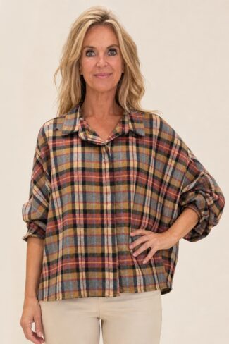 Rode damesblouse, voorkant
