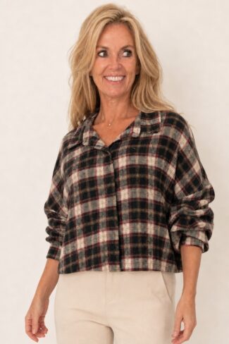 Zwarte damesblouse, voorkant
